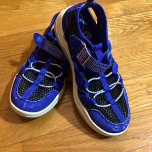 Stride rite 360 water sandals